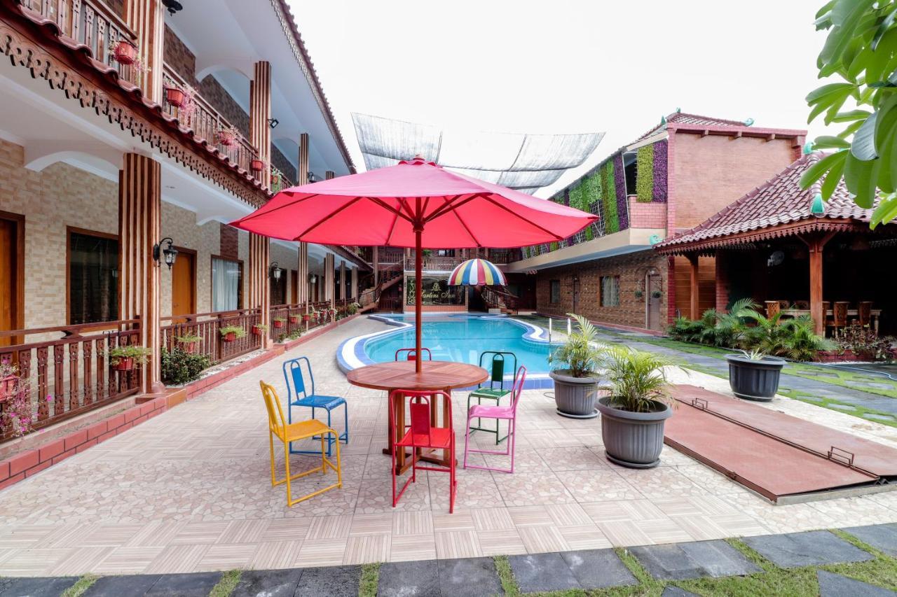 Sartini Inn Jogja Джокьякарта Экстерьер фото