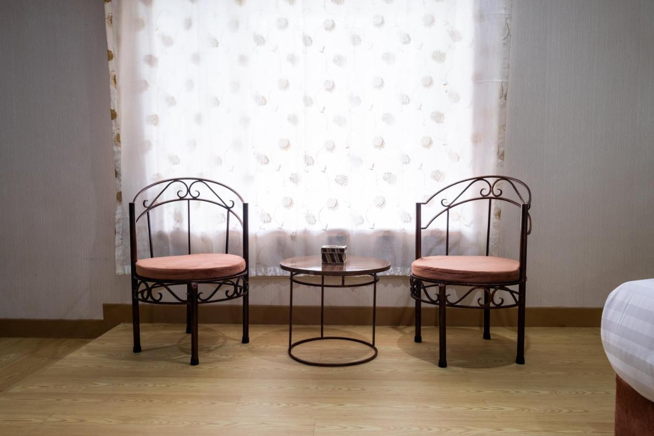Sartini Inn Jogja Джокьякарта Экстерьер фото