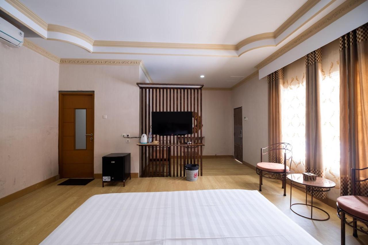 Sartini Inn Jogja Джокьякарта Экстерьер фото