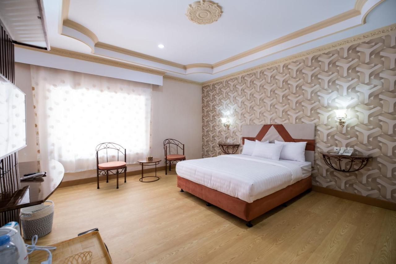 Sartini Inn Jogja Джокьякарта Экстерьер фото