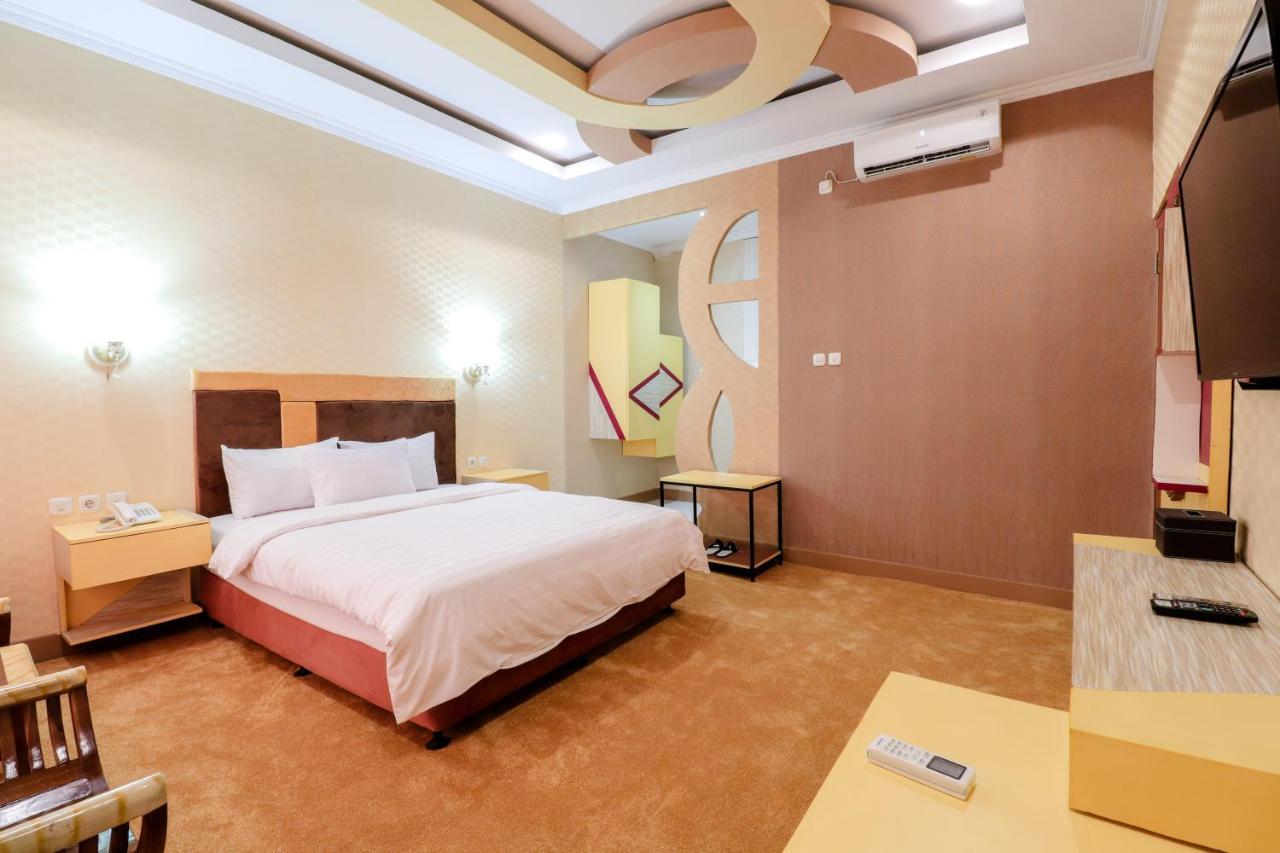 Sartini Inn Jogja Джокьякарта Экстерьер фото