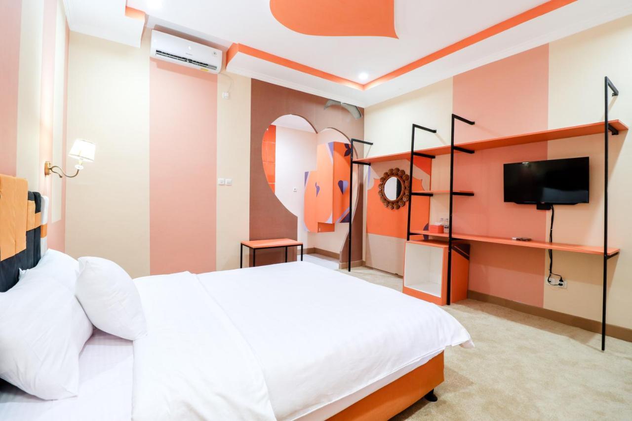 Sartini Inn Jogja Джокьякарта Экстерьер фото