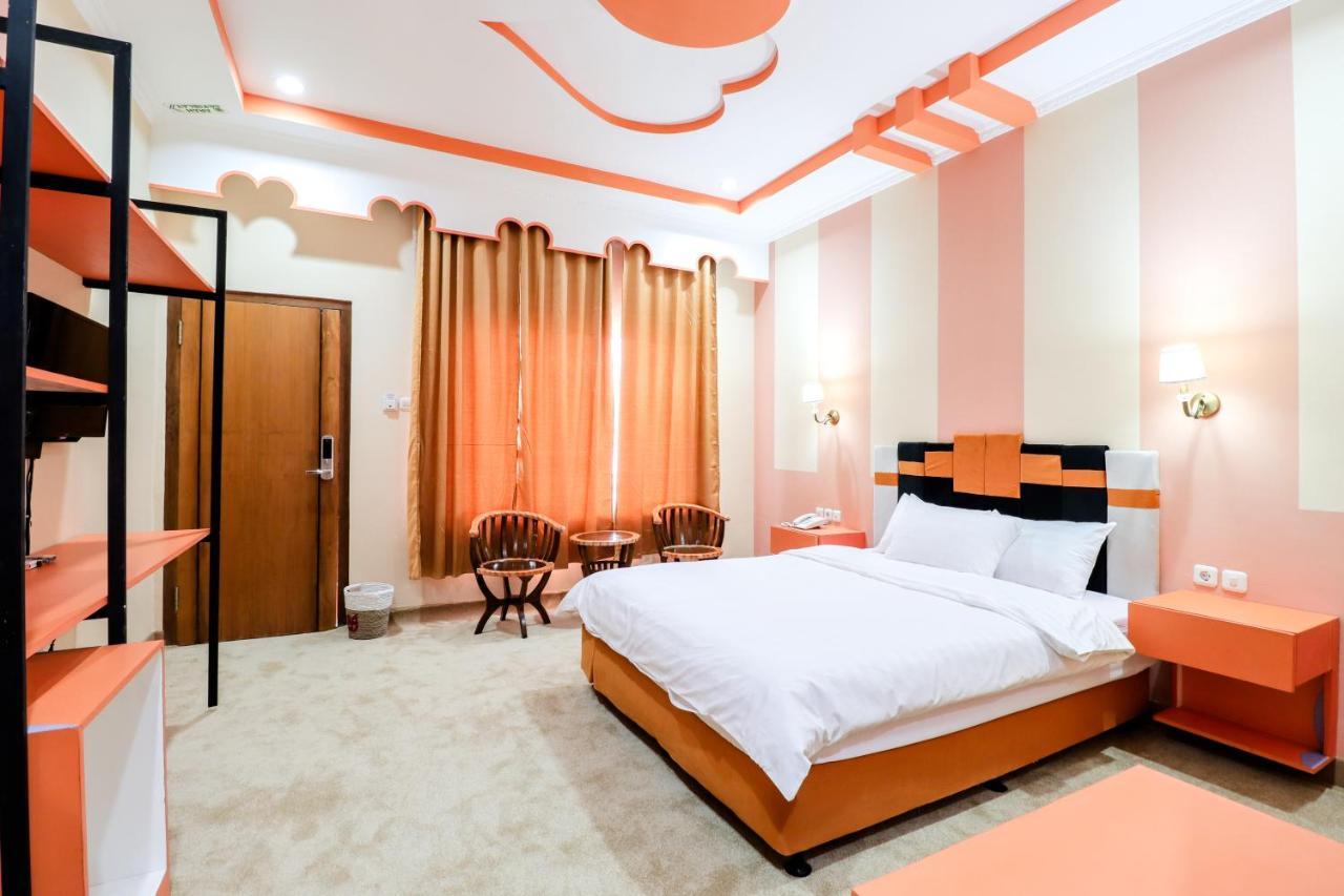 Sartini Inn Jogja Джокьякарта Экстерьер фото