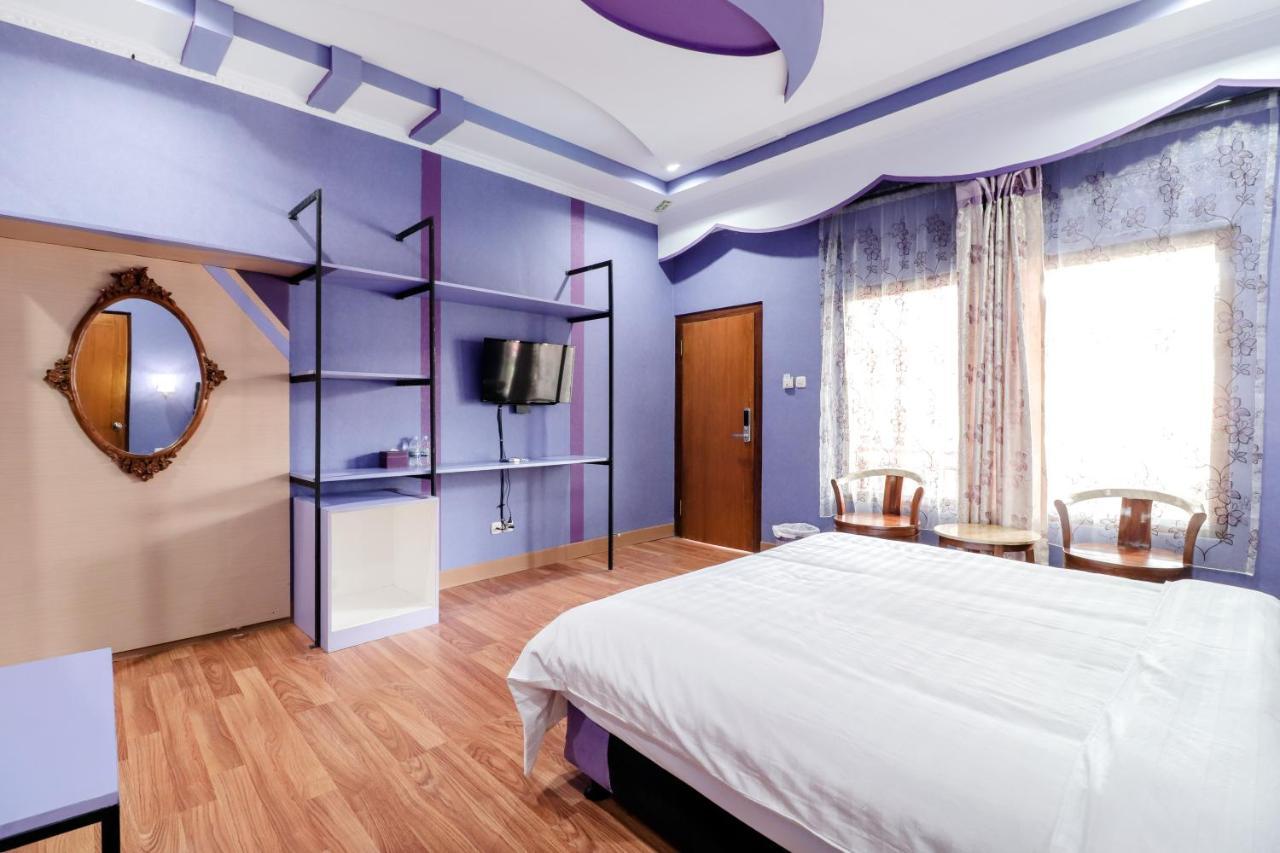 Sartini Inn Jogja Джокьякарта Экстерьер фото