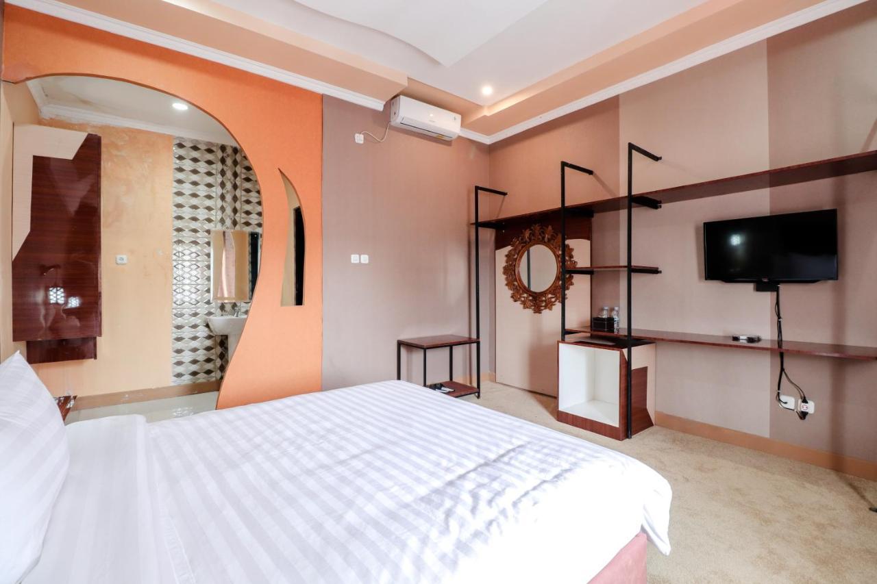 Sartini Inn Jogja Джокьякарта Экстерьер фото