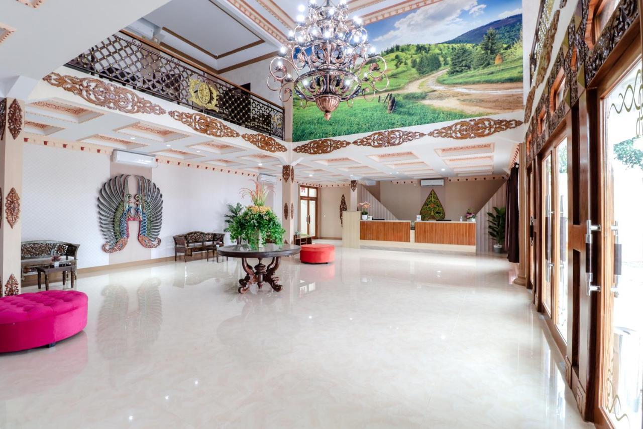 Sartini Inn Jogja Джокьякарта Экстерьер фото