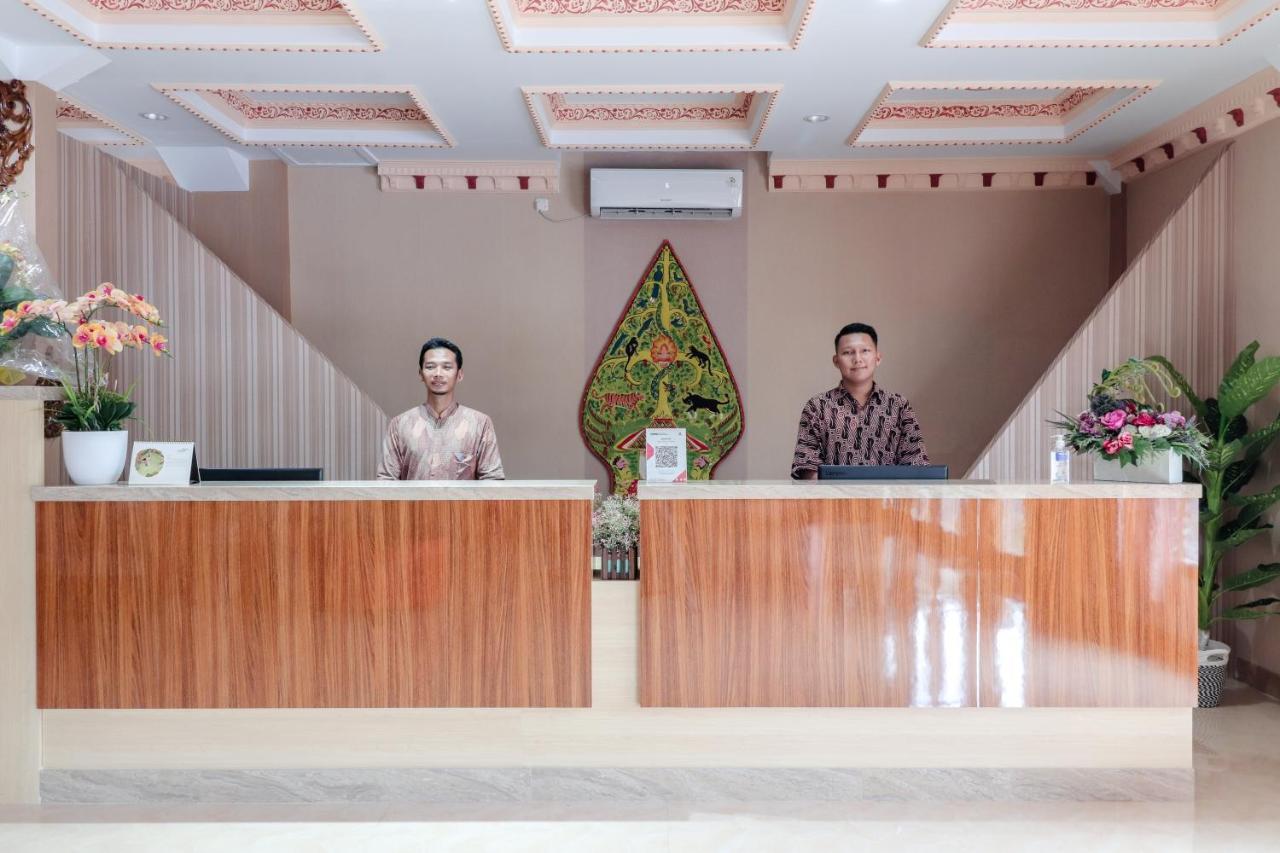 Sartini Inn Jogja Джокьякарта Экстерьер фото