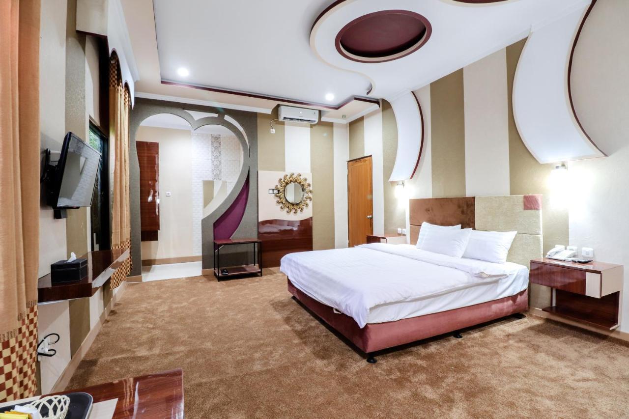 Sartini Inn Jogja Джокьякарта Экстерьер фото