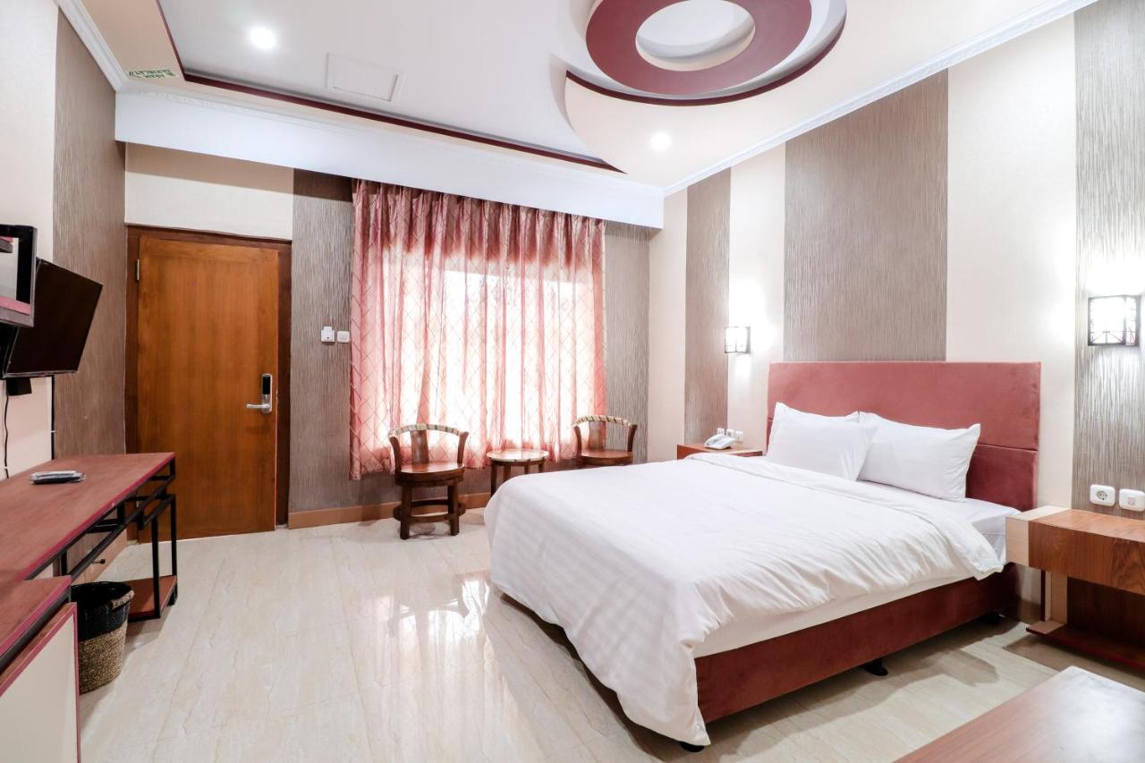 Sartini Inn Jogja Джокьякарта Экстерьер фото